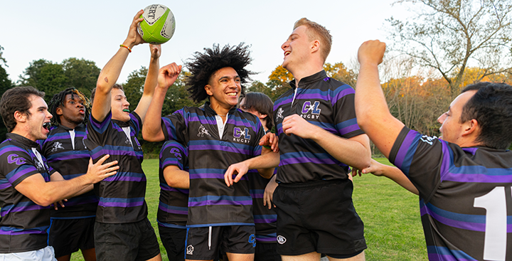The Ƶ Men's Rugby team celebrates